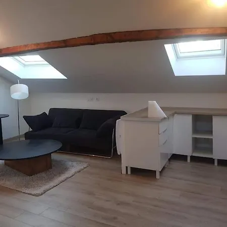 Super Rue Des Caves A Vin Saumur